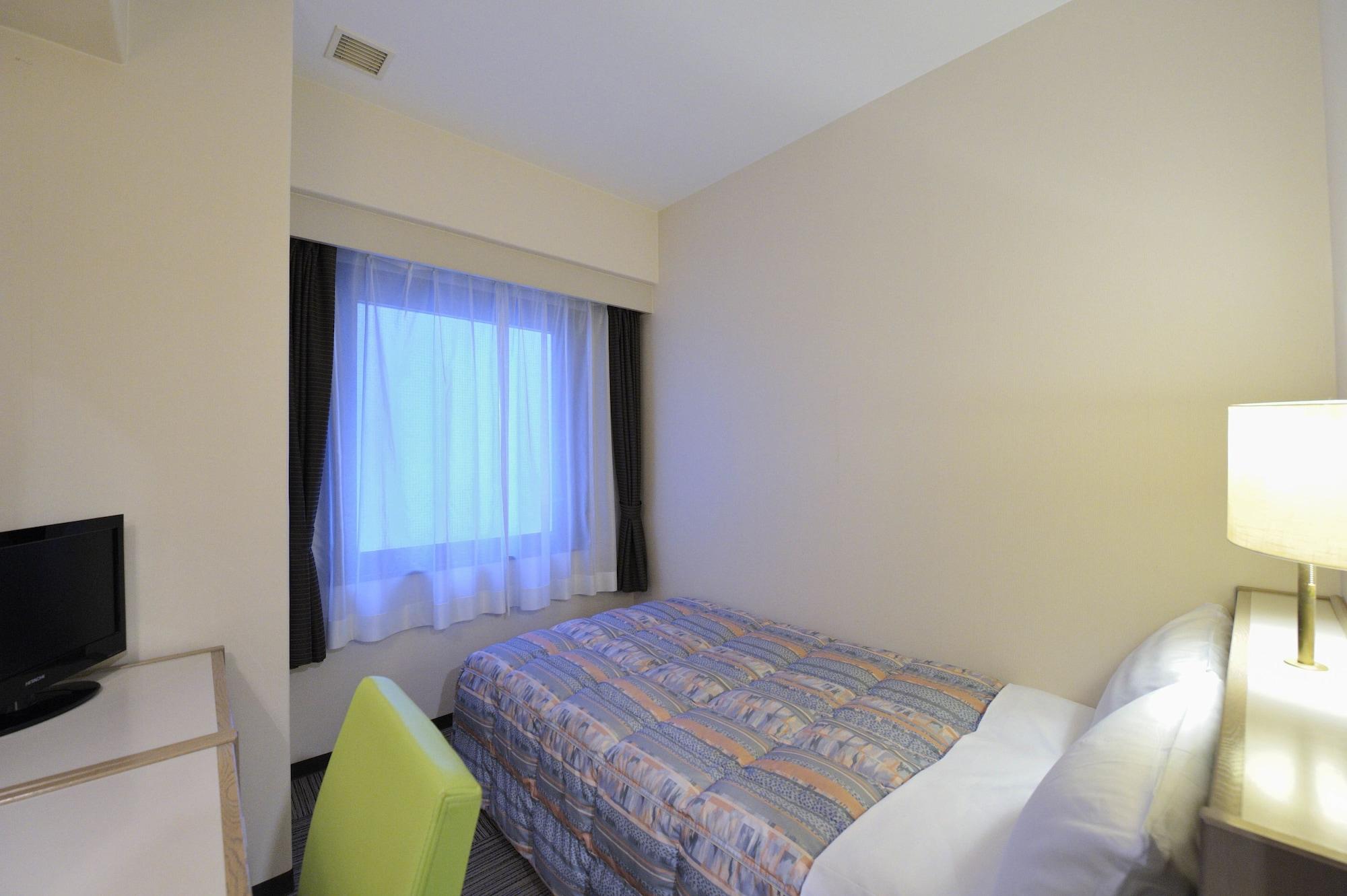 Court Hotel Ниигата Екстериор снимка