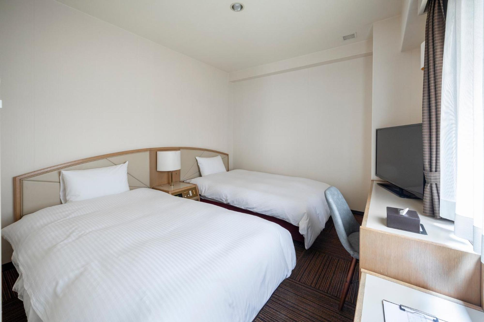 Court Hotel Ниигата Екстериор снимка