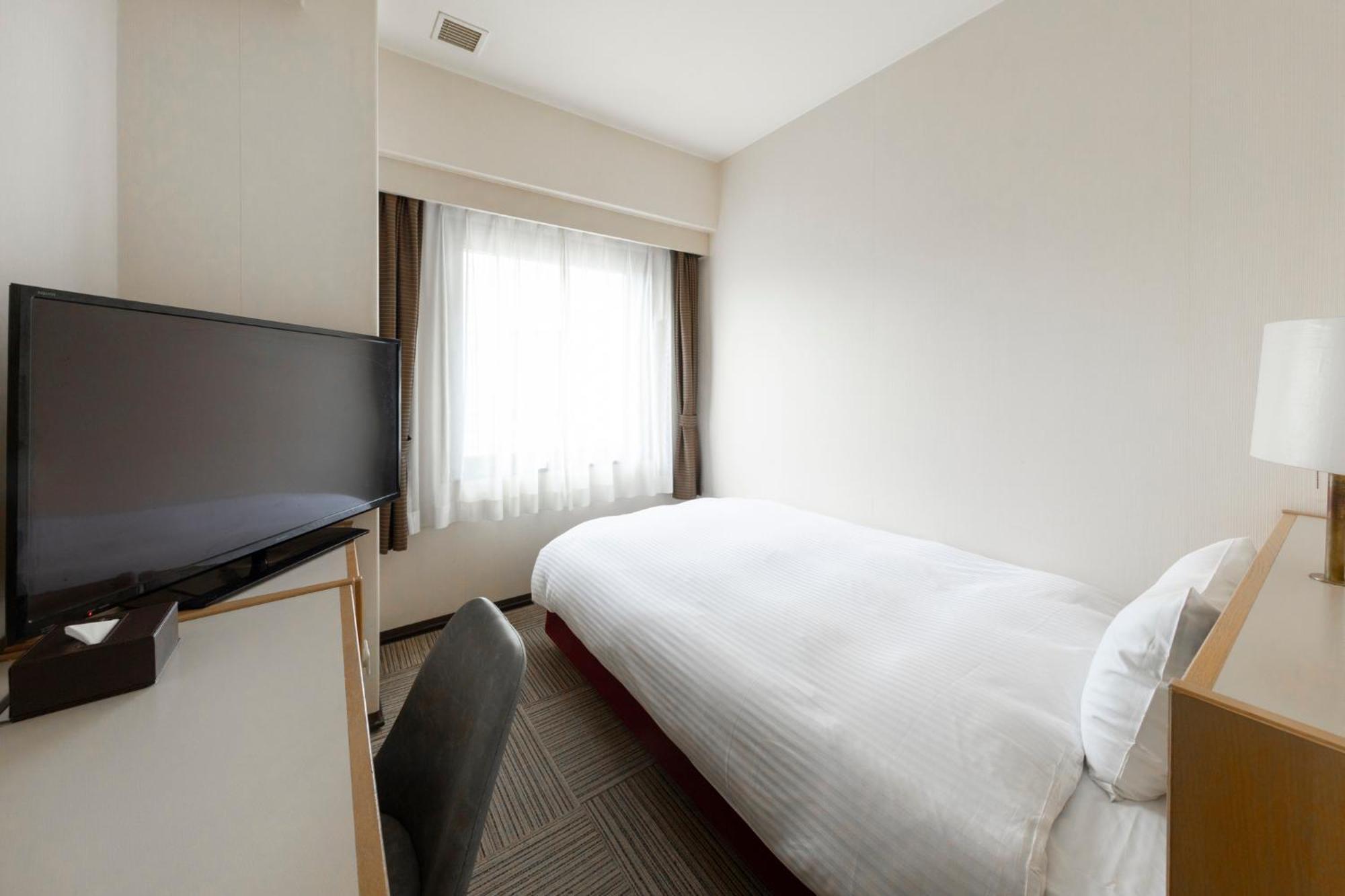 Court Hotel Ниигата Екстериор снимка