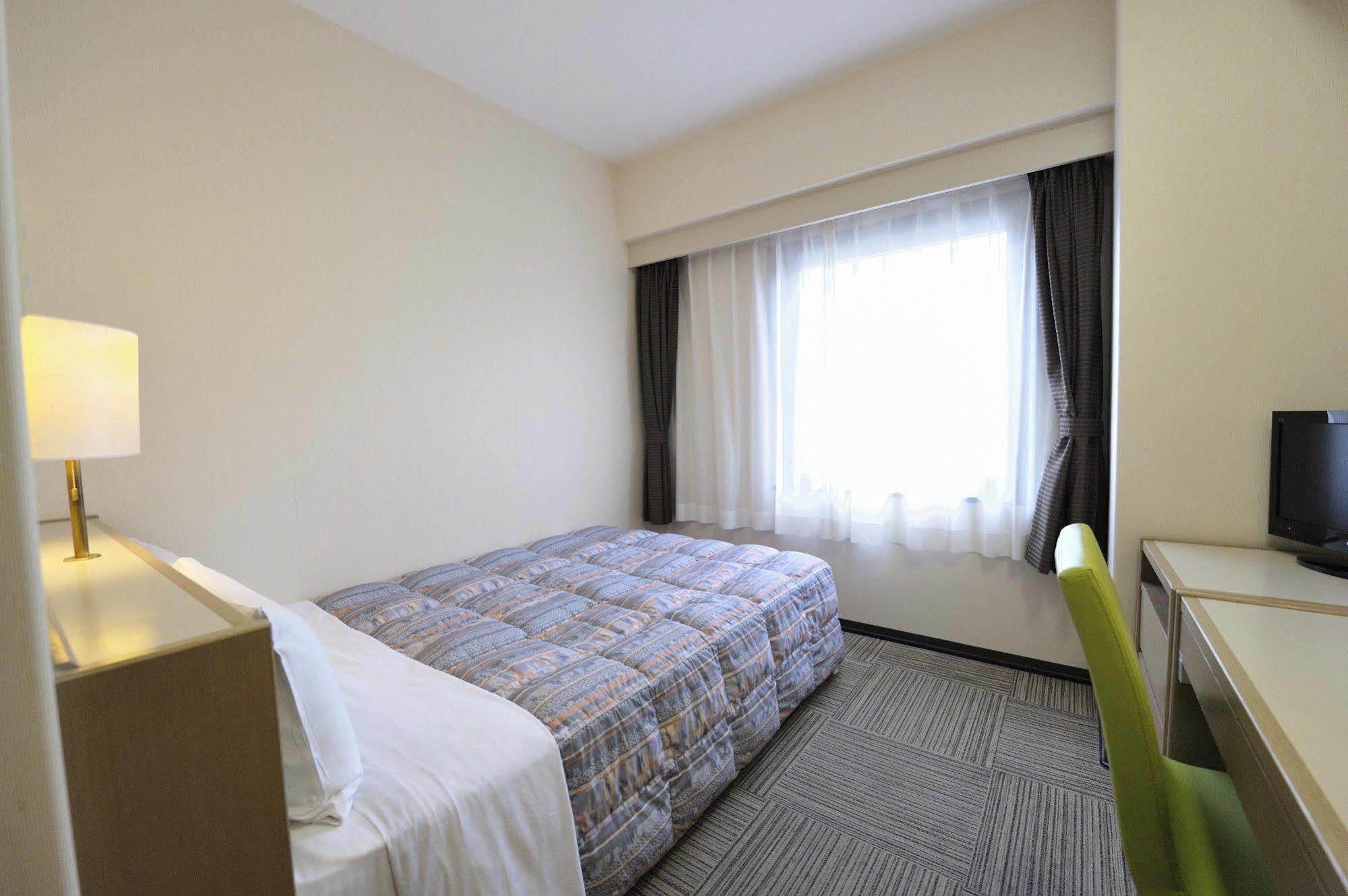 Court Hotel Ниигата Екстериор снимка